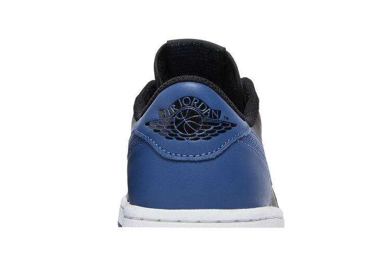 Кроссовки Wmns Air Jordan 1 Retro Low OG 'Mystic Navy'