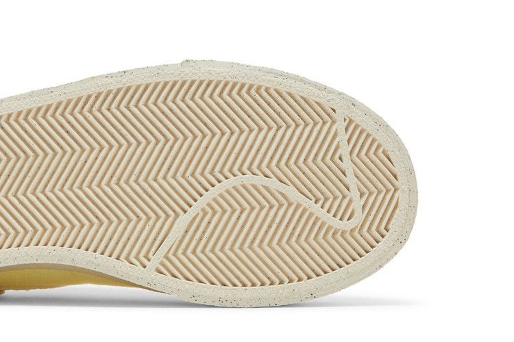 Кроссовки Nike Wmns Blazer Low Platform Next Nature 'Flower Power'