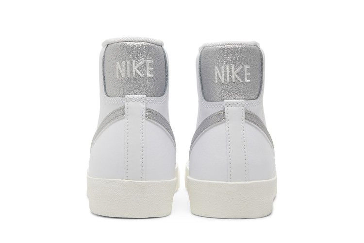 Кроссовки Nike Wmns Blazer Mid '77 Essential 'White Metallic Silver'