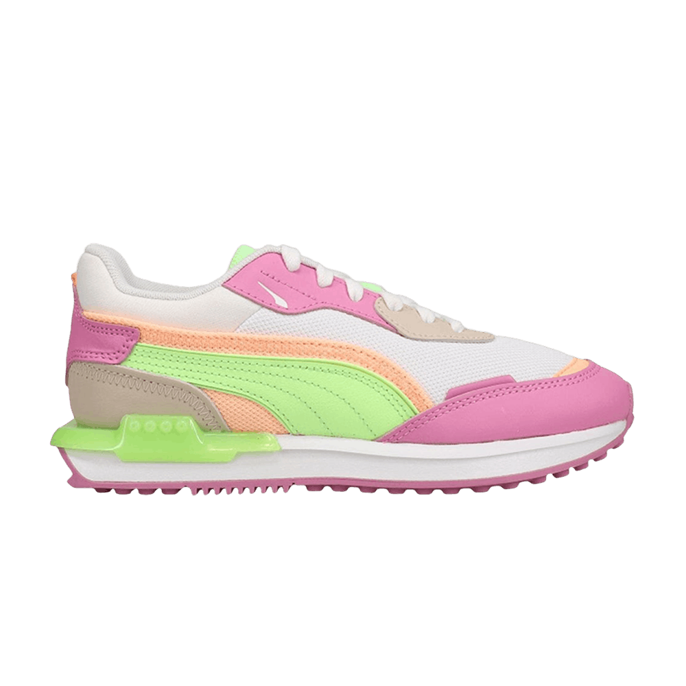 wmns-city-rider-translucent-385404-01