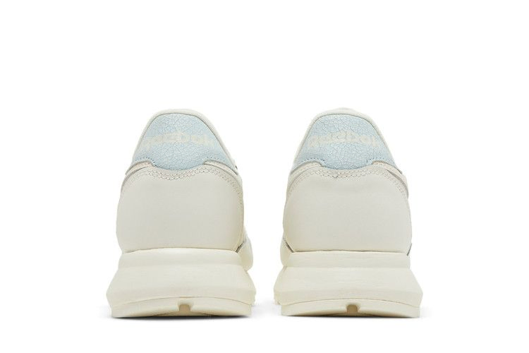 Кроссовки Reebok Wmns Classic Leather SP 'Chalk Glass Blue'