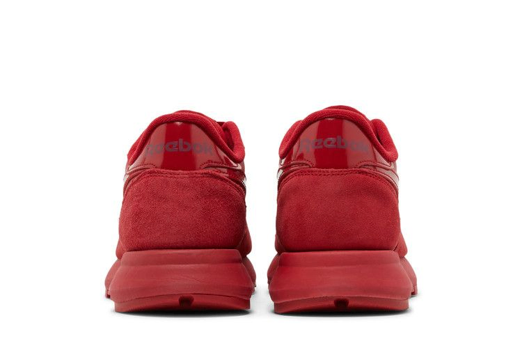 Кроссовки Reebok Wmns Classic Leather SP 'Flash Red'