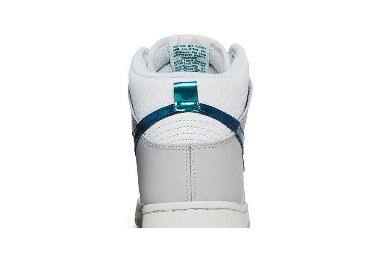 Кроссовки Nike Wmns Dunk High 'FLS'