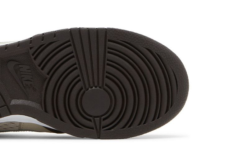 Кроссовки Nike Wmns Dunk Low 'Light Orewood Brown'