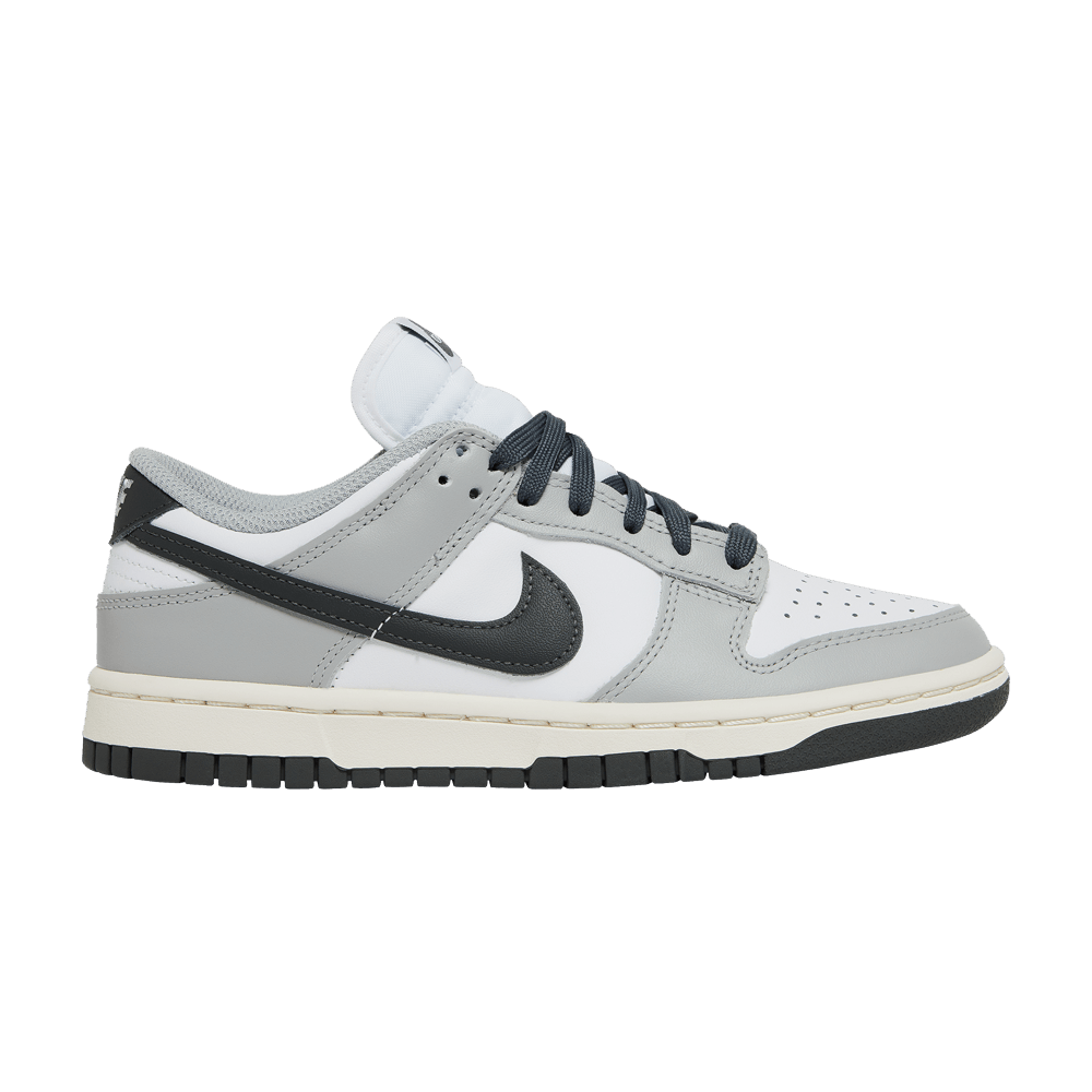 wmns-dunk-low-light-smoke-grey-dd1503-117