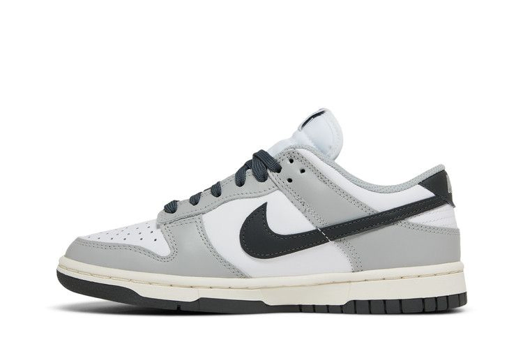 Кроссовки Nike Wmns Dunk Low 'Light Smoke Grey'