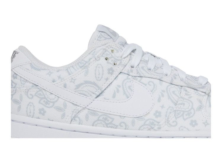 Кроссовки Nike Wmns Dunk Low 'White Paisley'