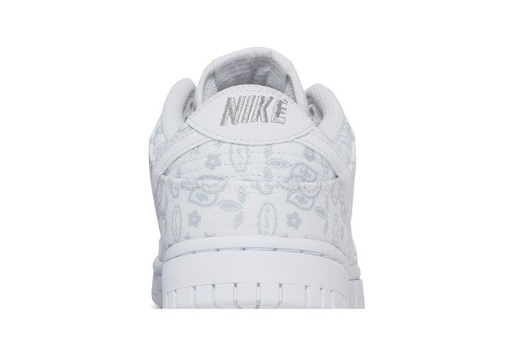 Кроссовки Nike Wmns Dunk Low 'White Paisley'