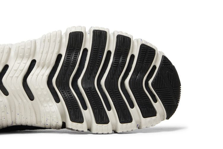 Кроссовки Nike Wmns Free Metcon 4 'Black Lapis'