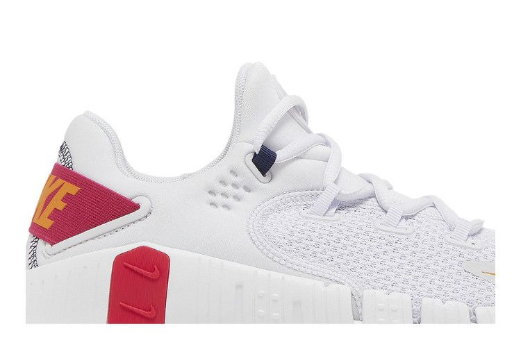 Кроссовки Nike Wmns Free Metcon 4 'Iris Whisper Rush Pink'