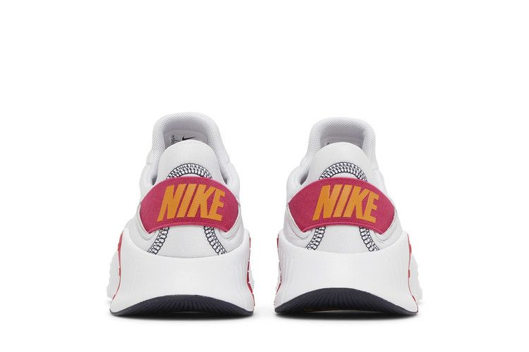 Кроссовки Nike Wmns Free Metcon 4 'Iris Whisper Rush Pink'