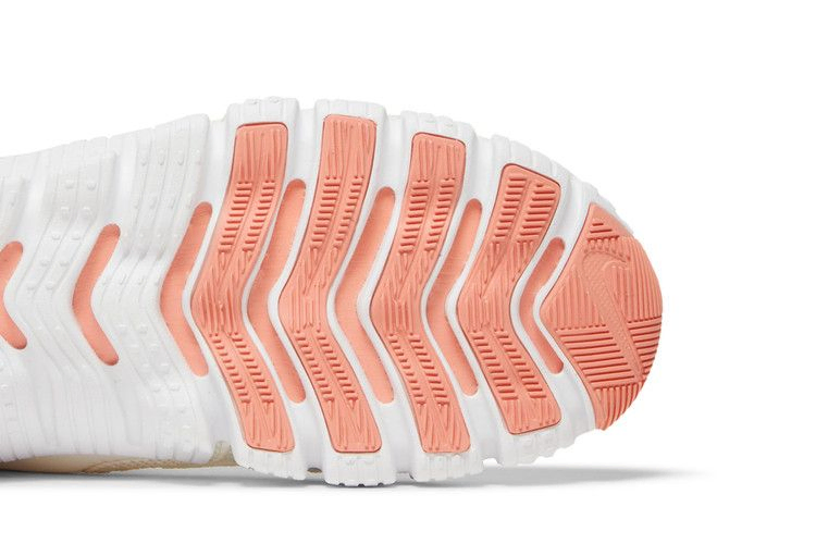 Кроссовки Nike Wmns Free Metcon 4 'Sail Total Orange'