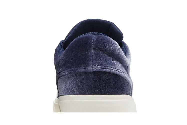 Кроссовки Air Jordan Wmns Jordan Series.05 SE 'Navy Velvet'