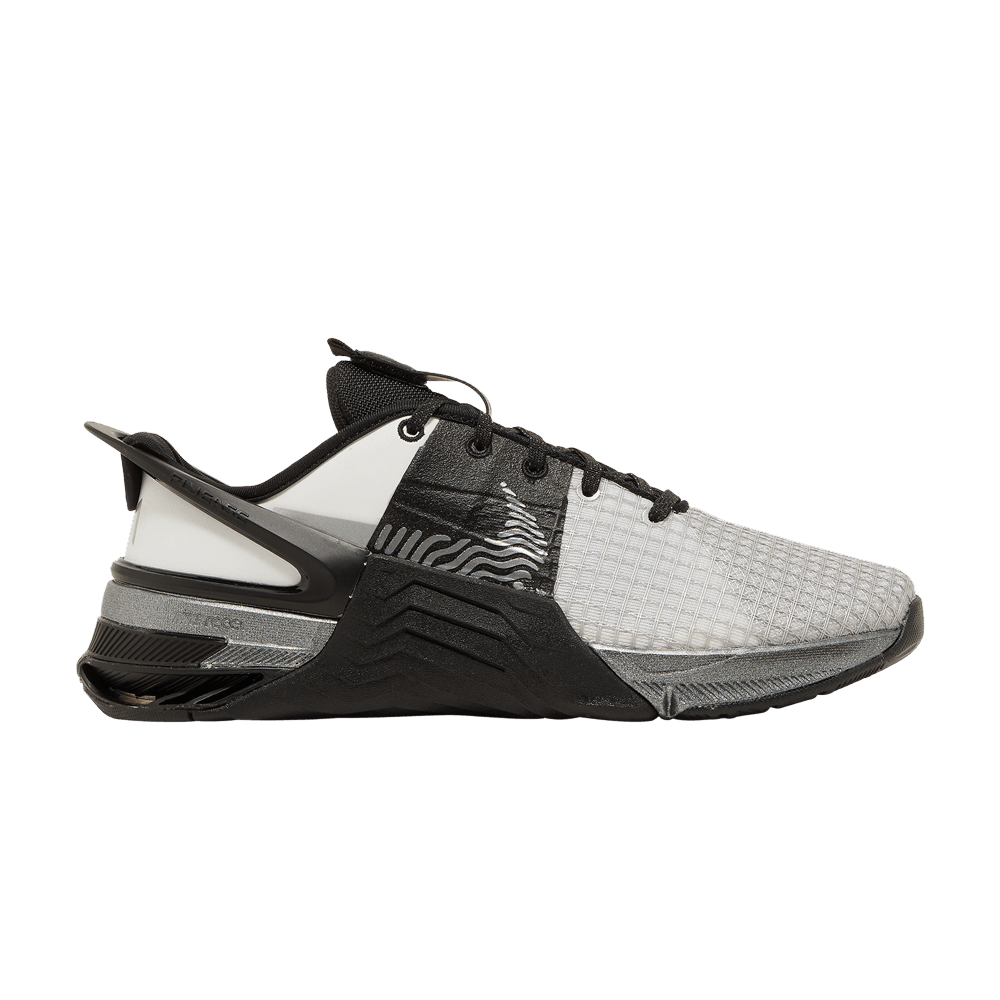 wmns-metcon-8-flyease-premium-white-black-silver-dv9931-100