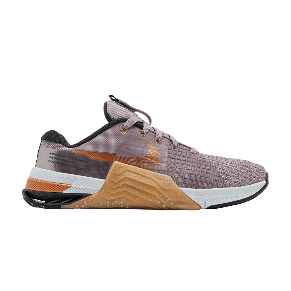 wmns-metcon-8-premium-purple-smoke-metallic-copper-dq4681-500