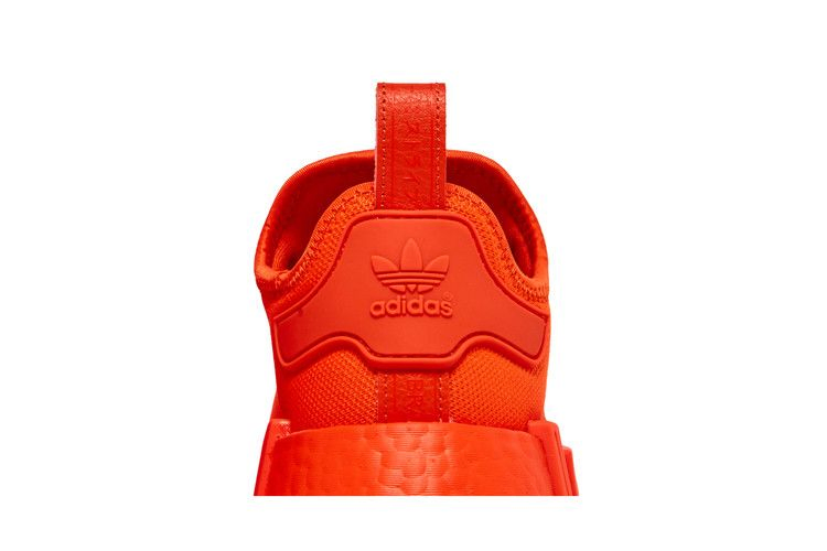 Кроссовки adidas Wmns NMD_R1 'Impact Orange'