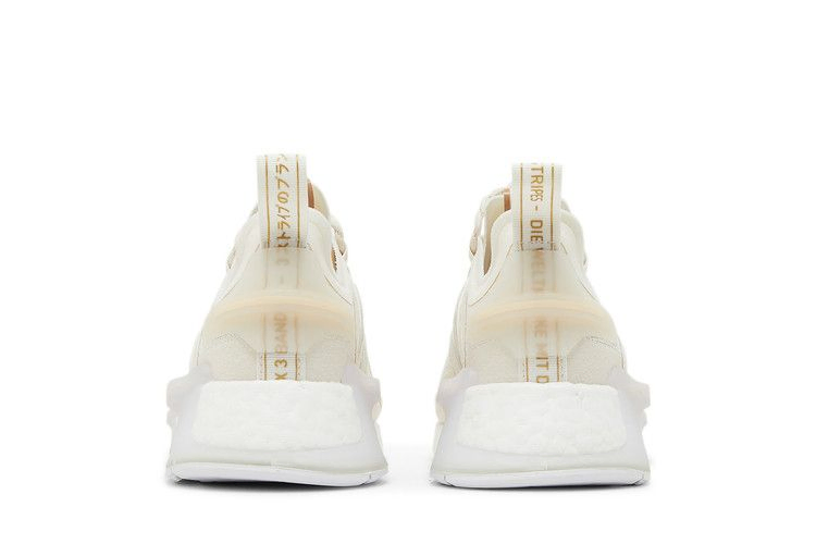 Кроссовки adidas Wmns NMD_R1 V3 'Cloud White Magic Beige'