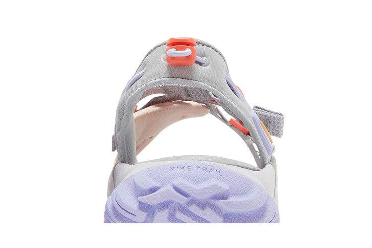 Кроссовки Nike Wmns Oneonta Sandal 'Flat Silver Arctic Orange'
