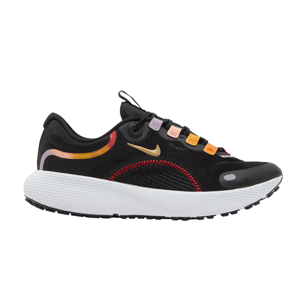 wmns-react-escape-run-black-magma-orange-dq5035-010