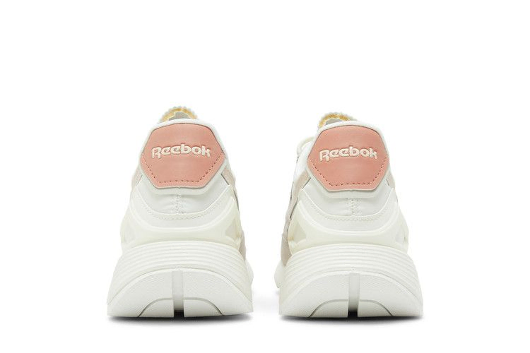 Кроссовки Wmns Reebok Classic Legacy AZ 'Soft Ecru'