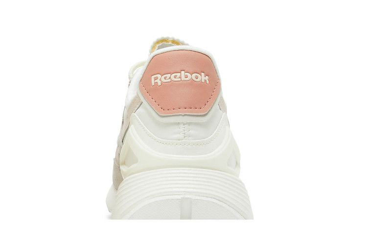 Кроссовки Wmns Reebok Classic Legacy AZ 'Soft Ecru'