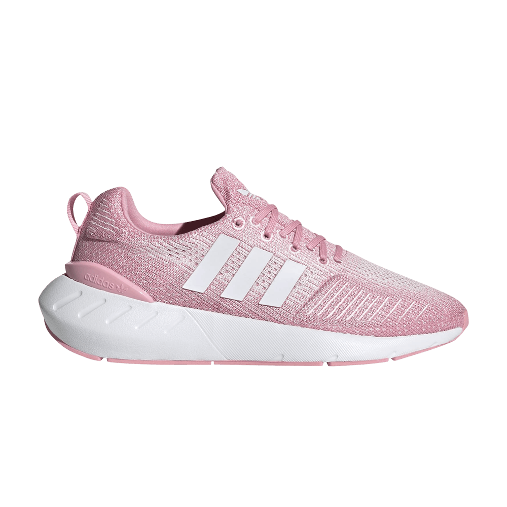 wmns-swift-run-22-light-pink-gv7972