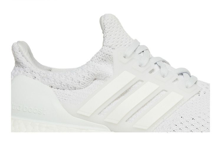 Кроссовки adidas Wmns UltraBoost DNA 5.0 'Triple White'