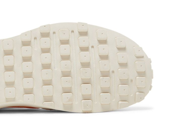 Кроссовки Nike Wmns Waffle One 'Rush Orange'