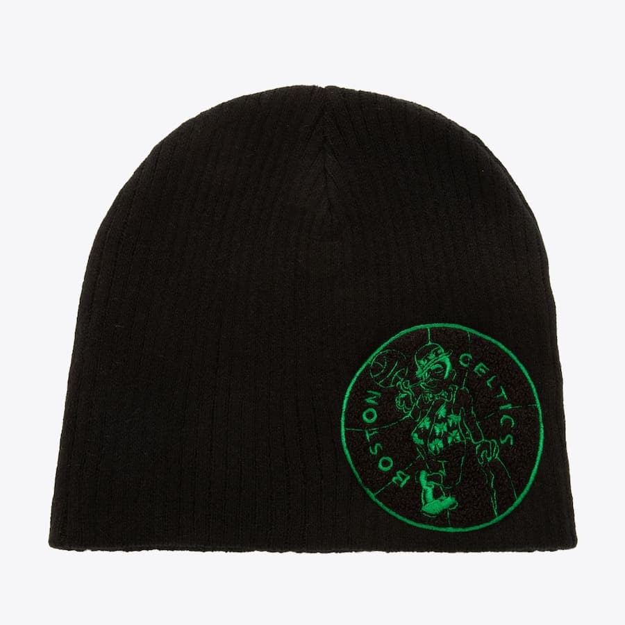 shapka-mitchell-ness-black-boston-celtics-hardwood-classics-varsity-patch-knit-beanie