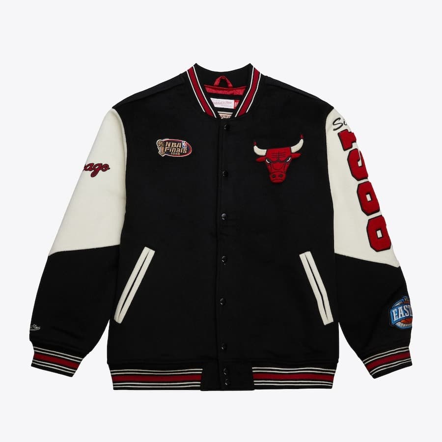 bomber-mitchell-ness-black-chicago-bulls-team-history-vintage-logo-full-snap-varsity-jacket