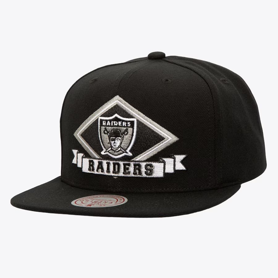 bejsbolka-mitchell-ness-black-oakland-raiders-diamonds-up-snapback-hat