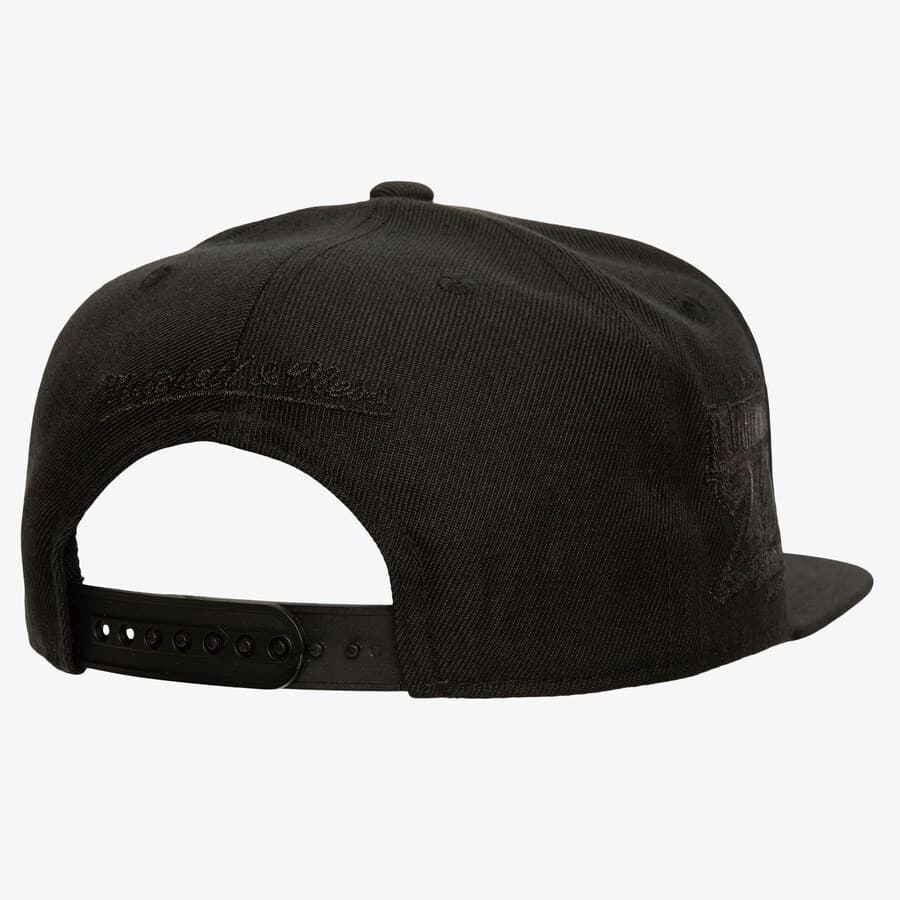 Бейсболка Mitchell & Ness Black Tampa Bay Lightning Pearl Snapback Hat