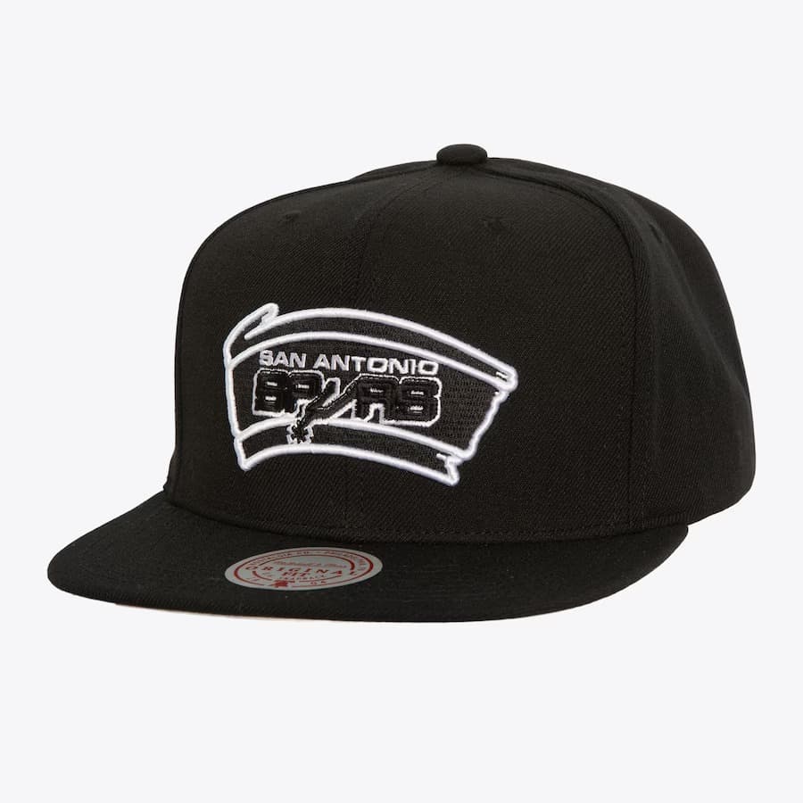 bejsbolka-mitchell-ness-black-white-san-antonio-spurs-hardwood-classics-evergreen-og-snapback-hat