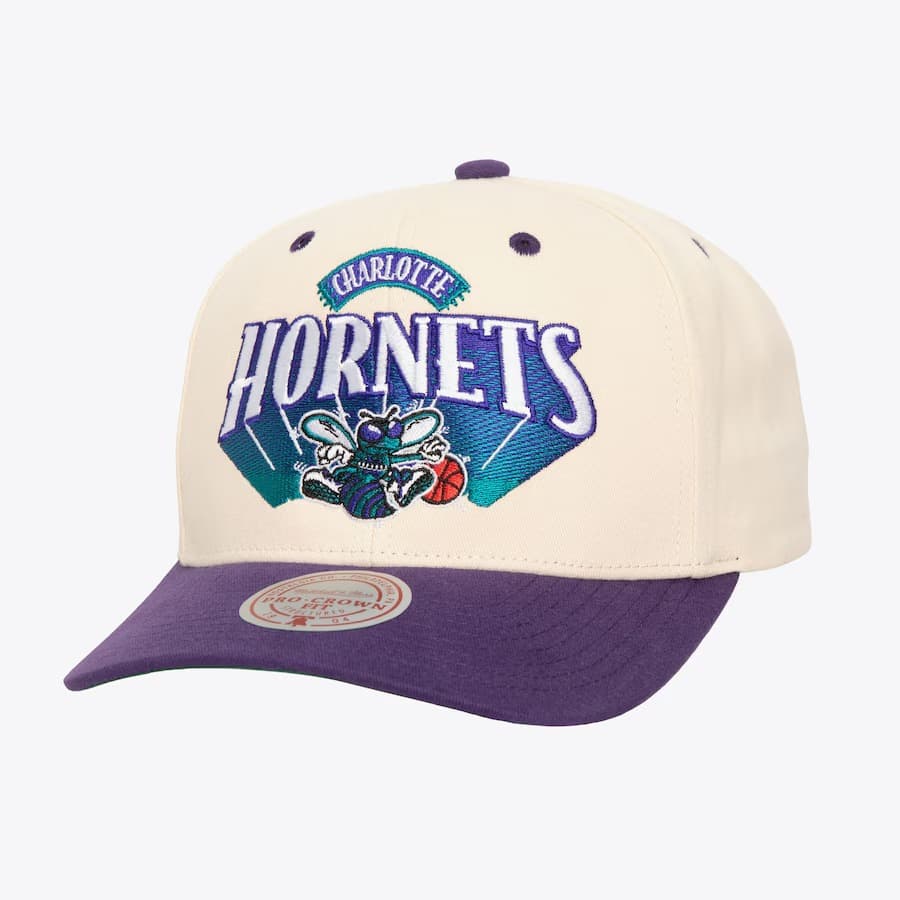 bejsbolka-mitchell-ness-cream-charlotte-hornets-hardwood-classics-horizon-pro-crown-snapback-hat