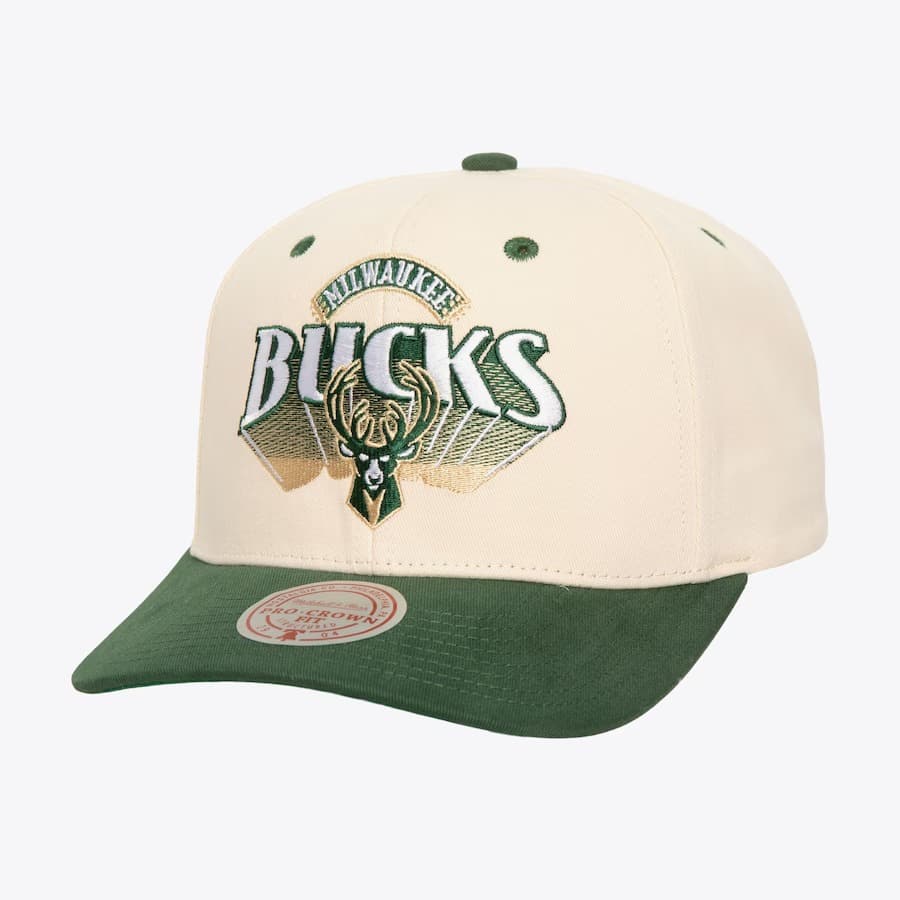 bejsbolka-mitchell-ness-cream-milwaukee-bucks-horizon-pro-crown-snapback-hat