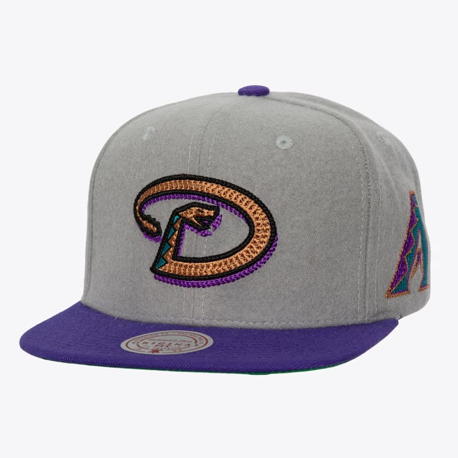 bejsbolka-mitchell-ness-gray-arizona-diamondbacks-melt-stitch-snapback-hat