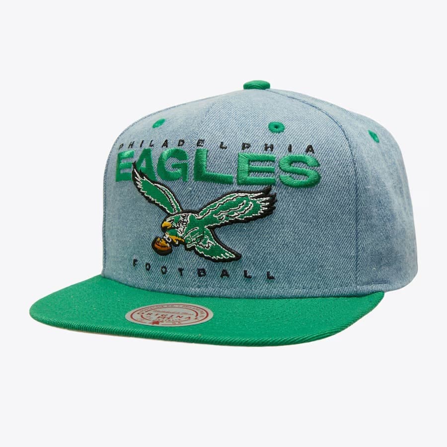 bejsbolka-mitchell-ness-light-blue-philadelphia-eagles-d-stressed-snapback-hat