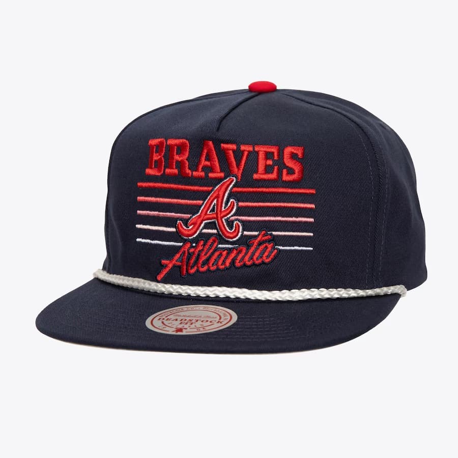 bejsbolka-mitchell-ness-navy-atlanta-braves-radiant-lines-deadstock-snapback-hat