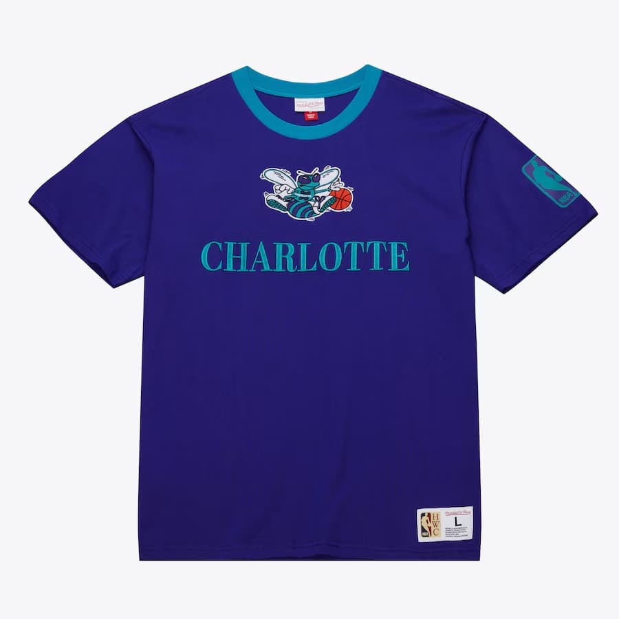 futbolka-mitchell-ness-purple-charlotte-hornets-team-og-3-0-vintage-t-shirt