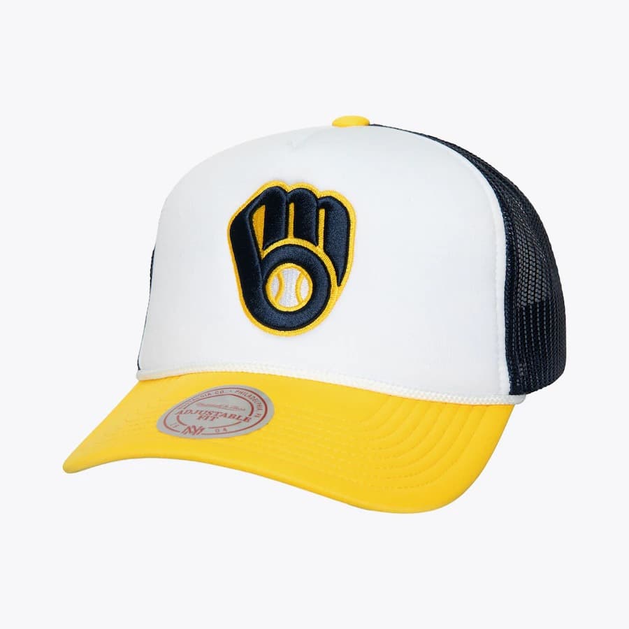 bejsbolka-mitchell-ness-white-milwaukee-brewers-blocker-trucker-snapback-hat