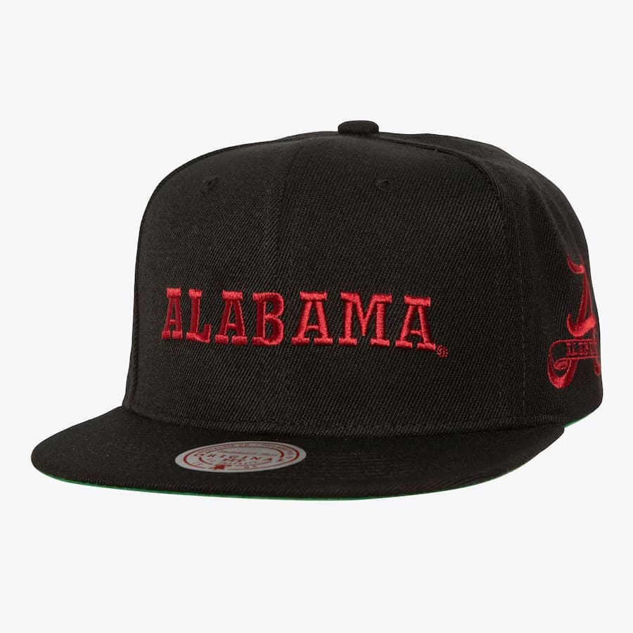 bejsbolka-mitchell-ness-black-alabama-crimson-tide-vault-collection-triple-play-snapback-hat