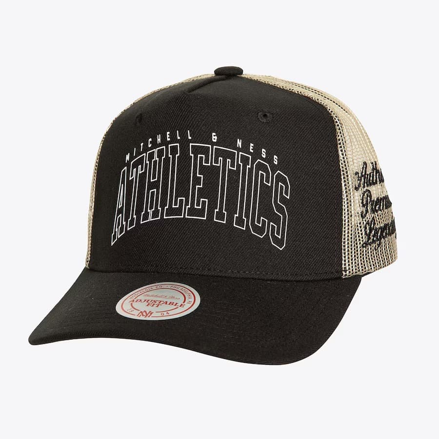 bejsbolka-mitchell-ness-black-branded-athletics-trucker-snapback-hat