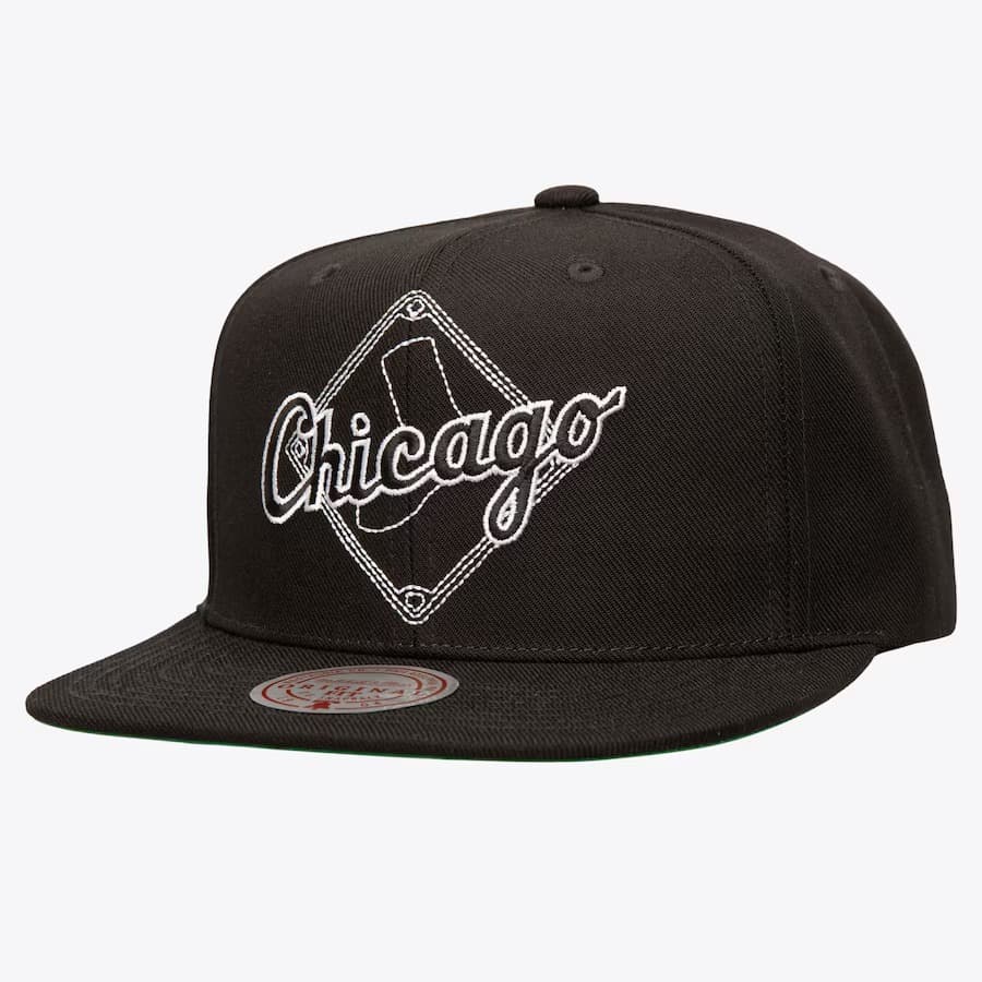 bejsbolka-mitchell-ness-black-chicago-white-sox-double-up-snapback-hat