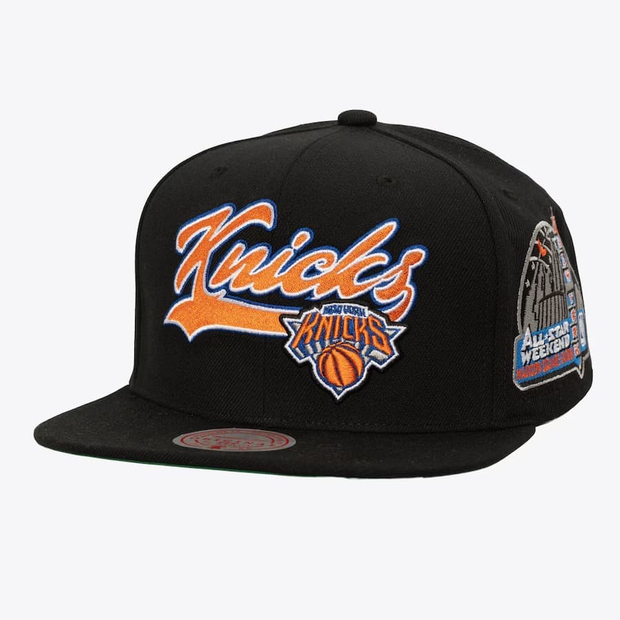 bejsbolka-mitchell-ness-black-new-york-knicks-oversweep-snapback-hat