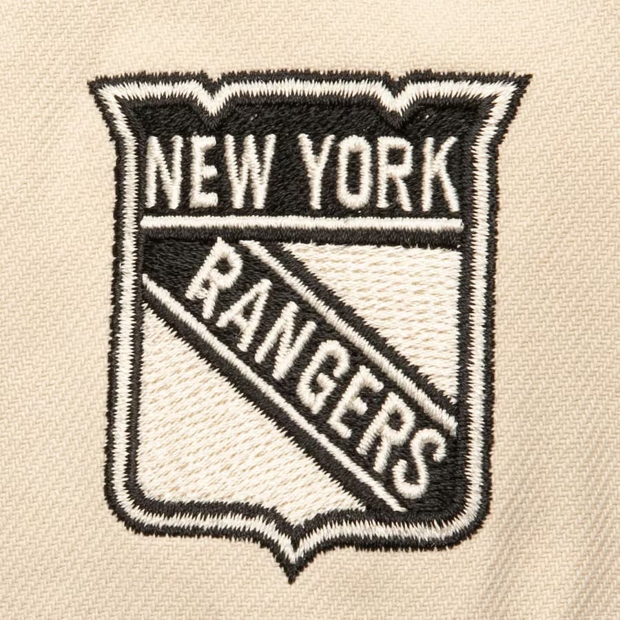 Бейсболка Mitchell & Ness Cream Black New York Rangers Vintage Logo Snapback Hat