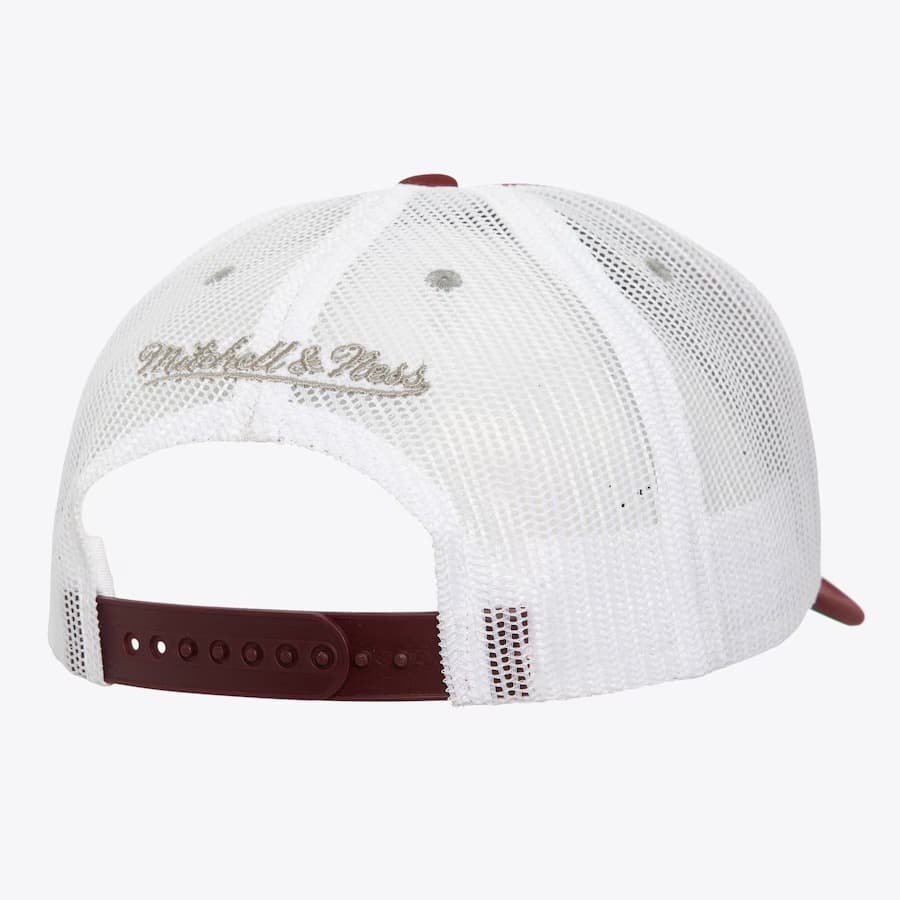 Бейсболка Mitchell & Ness Maroon Texas A&M Aggies Sideline Trucker Snapback Hat