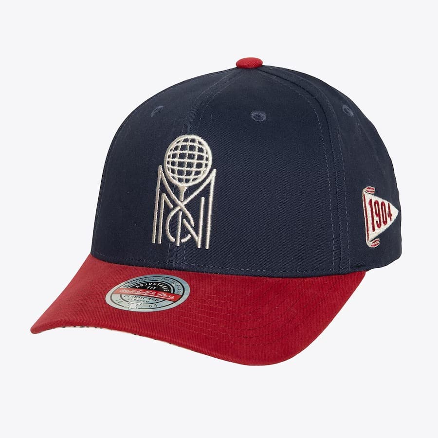 bejsbolka-mitchell-ness-navy-branded-game-set-snapback-hat