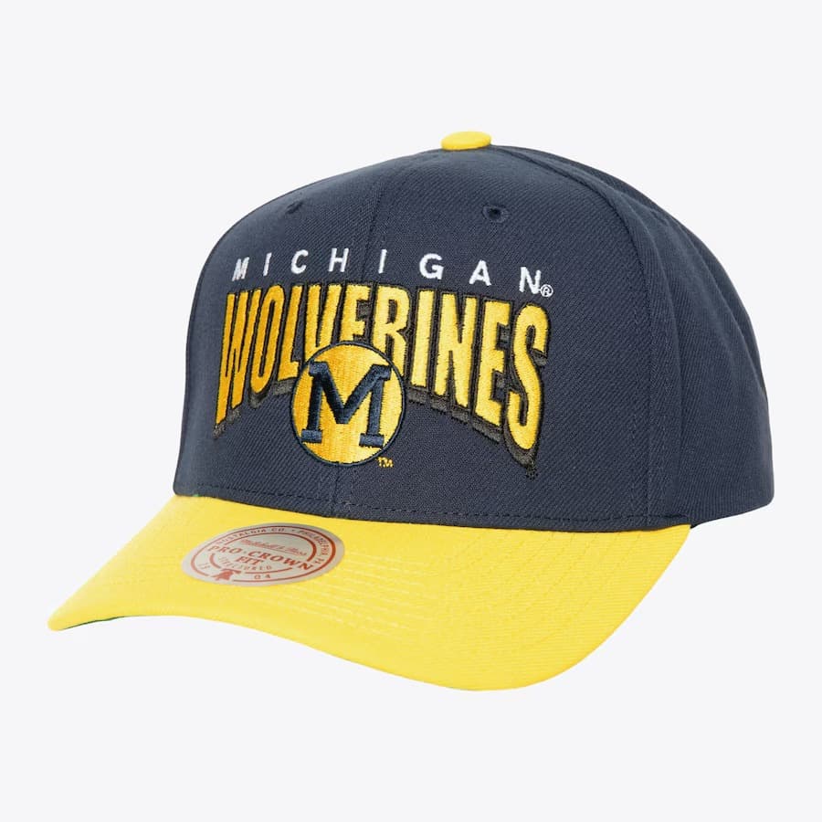 bejsbolka-mitchell-ness-navy-michigan-wolverines-boom-text-pro-vintage-snapback-hat