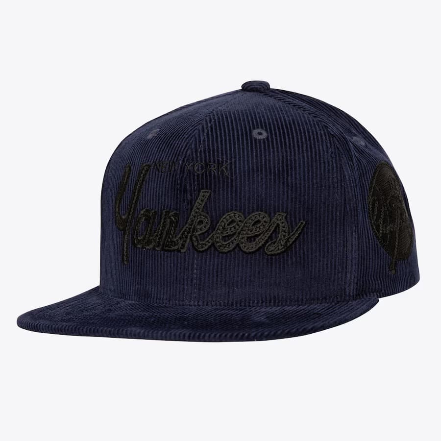 bejsbolka-mitchell-ness-navy-new-york-yankees-corduroy-snapback-hat