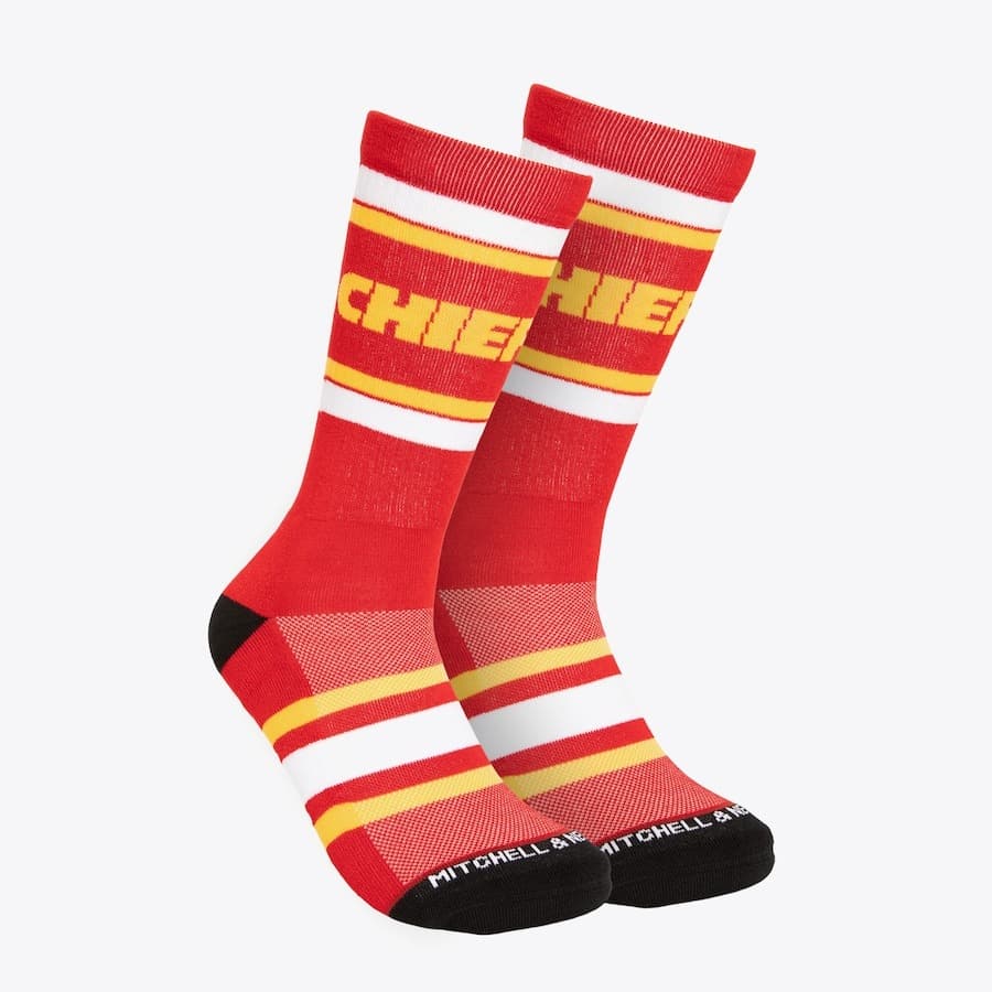 sportivnye-noski-mitchell-ness-red-kansas-city-chiefs-team-stripes-crew-socks